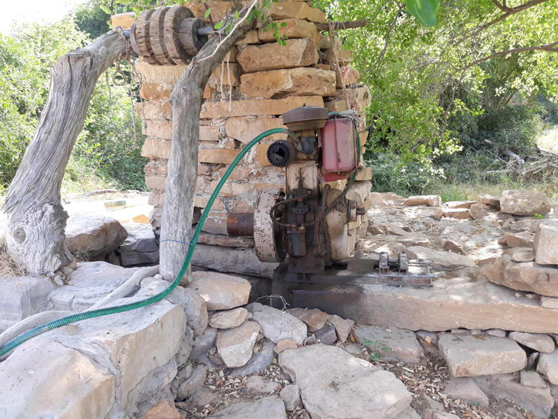 Bada Bagh Puits avec pompe motorisée pour remonter l’eau